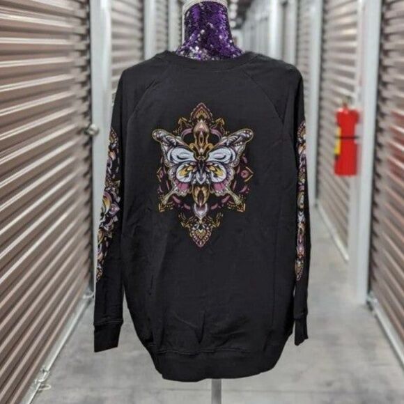 Torrid NWT Size 00 Medium Large Black Super Soft Mandala Crew Neck Sweater - Picture 2 of 4